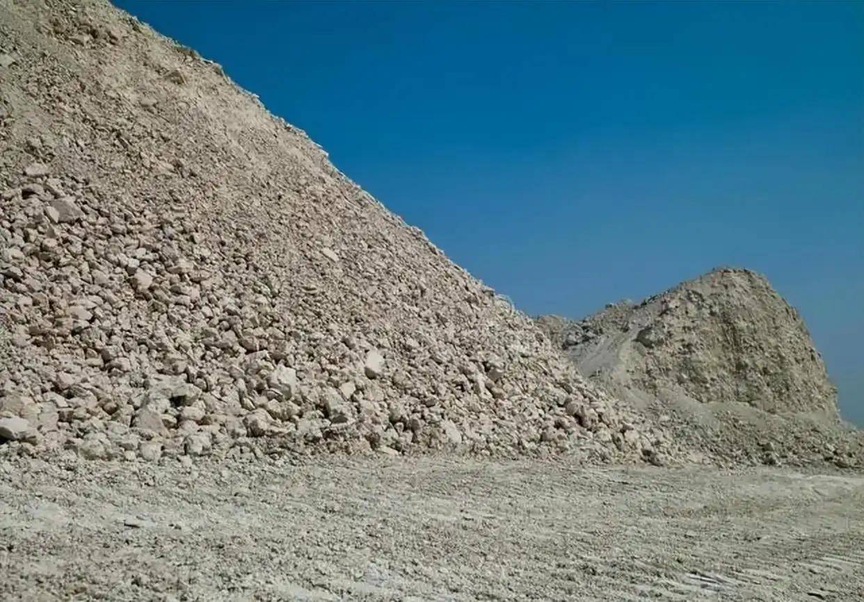 美专机已离国，中美会谈前夕，美国又来下马威，中方做好最坏打算